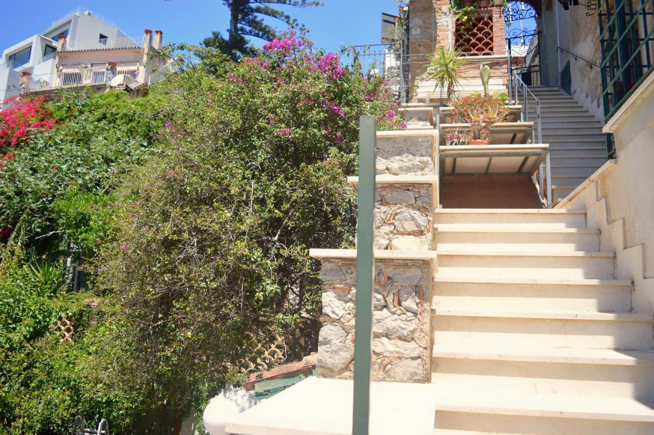 Casa Costa Apartment Таормина Екстериор снимка