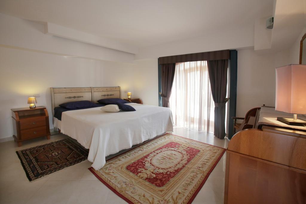 Casa Costa Apartment Таормина Стая снимка