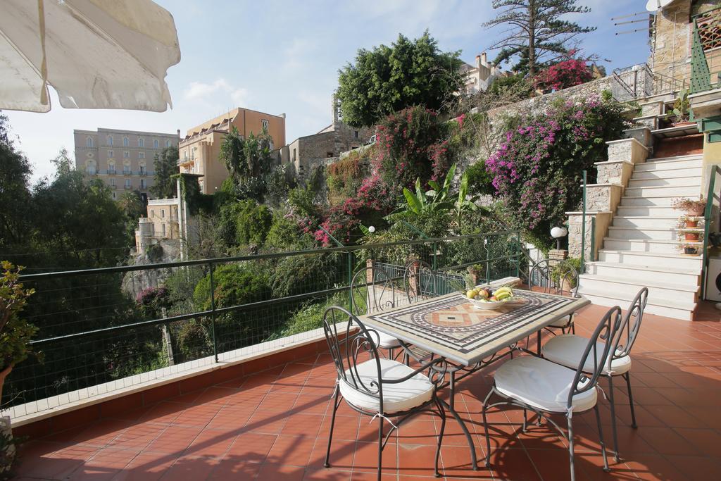Casa Costa Apartment Таормина Стая снимка